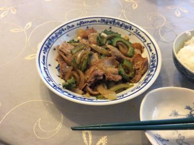 豚肉とゴーヤー炒め