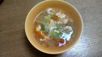 ふんわりレタススープ