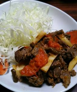 牛肉のトマトソース煮