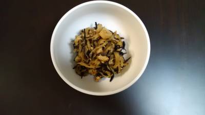 切り干しとひじきのそぼろ炒め煮
