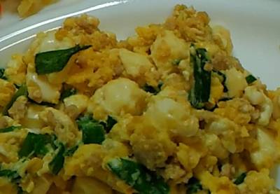 ひき肉と豆腐のにら炒め