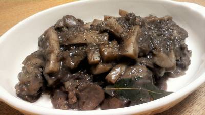 レバーの赤ワイン煮