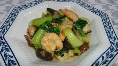 えびとチンゲンサイの炒め物