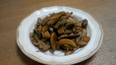 豚バラ肉のエリンギ炒め