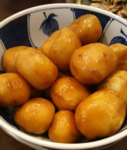 里芋の煮っころがし