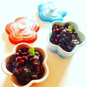プルーンと黒豆のアップルジンジャー煮