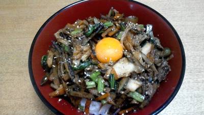 キンピーラー丼