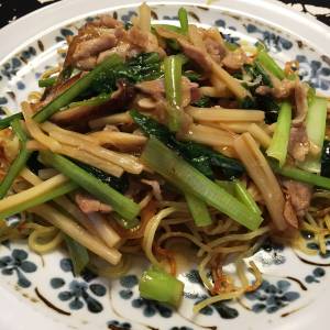 豚肉と小松菜のあんかけ焼きそば