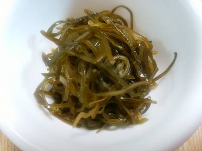 昆布とにんじんの煮物