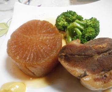 大根と豚肉のべっこう煮