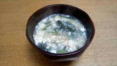 豆腐と青菜のポタージュ風スープ