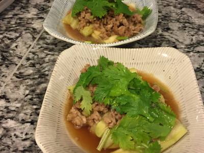 蒸しなすのエスニック風