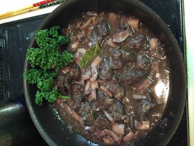 レバーの赤ワイン煮