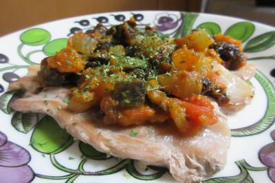 ポークソテー・プルーンカポナータソース