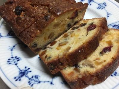 フルーツケーキ