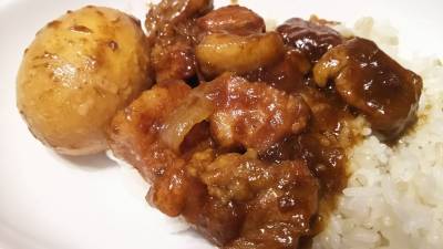 魯肉飯（ルーロウファン）