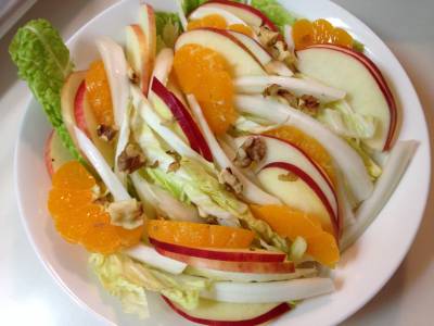 白菜とフルーツの冬サラダ