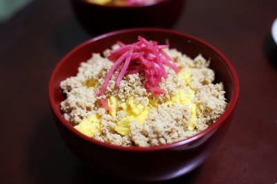 鶏そぼろ丼