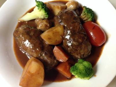 ミニッツ・ビーフシチュー