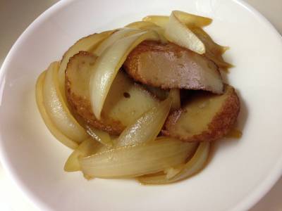 さつま揚げとたまねぎの煮物