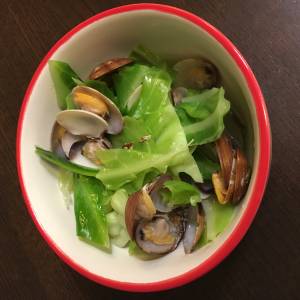 あさりと春キャベツのサッと蒸し