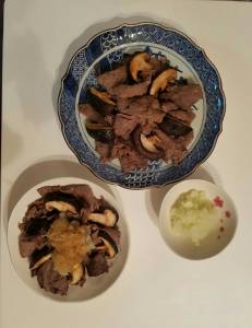 牛肉としいたけのおろしポン酢かけ