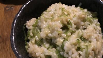 玄米めかぶご飯