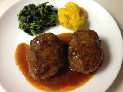 煮込みハンバーグ