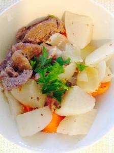 牛肉と根菜の煮込みサラダ