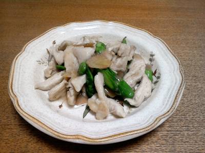 アスパラガスと鶏ささ身のしょうが炒め