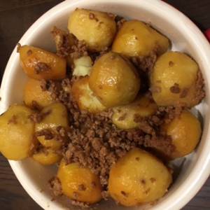 新じゃがと豚ひき肉の和風煮