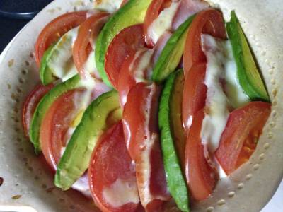 アボカド・アッチッチーズ