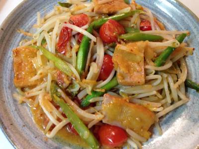 魚肉ソーセージとたっぷり野菜のキムチ炒め