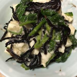 ひじきと長芋のわさびあえ