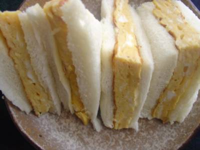 厚焼き卵のサンドイッチ