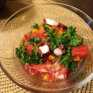 たことトマトのサラダ