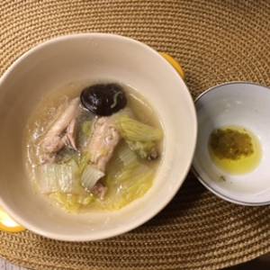 白菜と鶏手羽の塩鍋