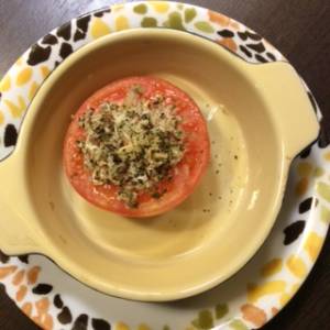 トマトのパン粉焼き