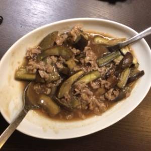 なすと牛肉のあっさり中華丼