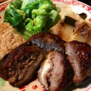 干ししいたけの肉だんご