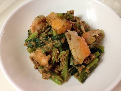 小松菜と塩ざけのごまあえ