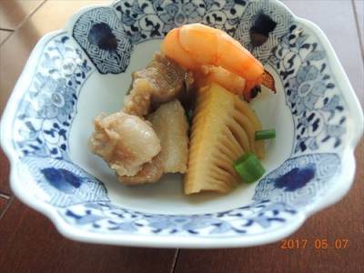 たけのこと豚バラの炊いたん