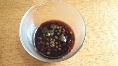 実ざんしょうのしょうゆ漬け