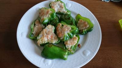 ピーマンのえび肉詰め