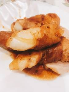 新たまねぎの豚肉巻き