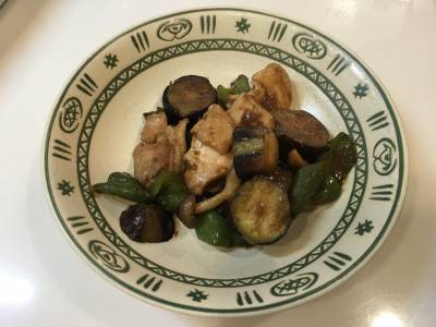 なすと鶏肉のみそ炒め