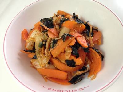 春にんじんのキムチ炒め