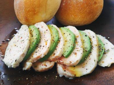 ヨーグルトサラダチキン