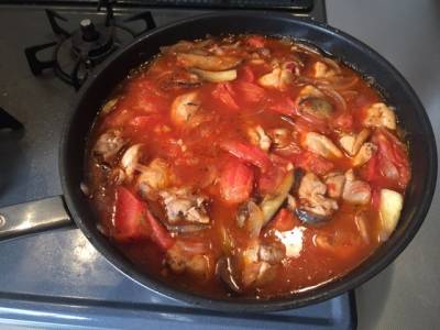 鶏肉となすのトマト煮