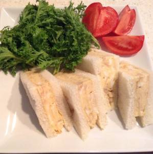 厚焼き卵のサンドイッチ